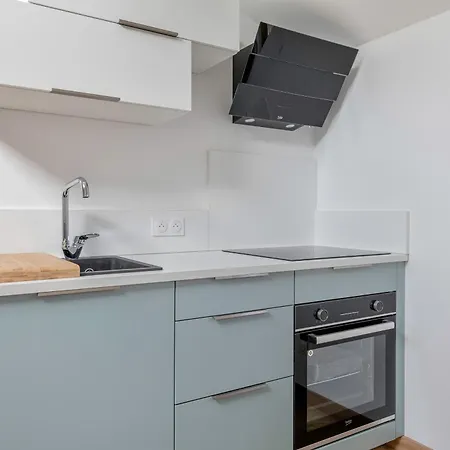 Maison Avec Dependance Pour 11 A 800m De La