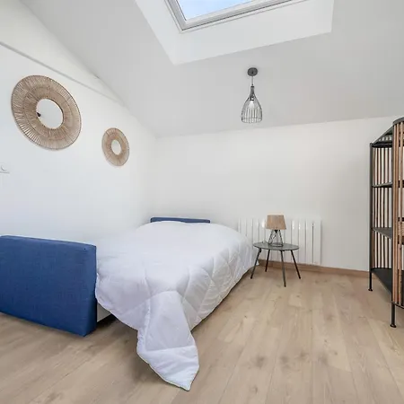 Holiday home Maison Avec Dependance Pour 11 A 800m De La